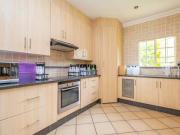 6 Bedroom House in Weltevreden Park