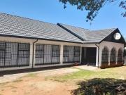 6 Bedroom House in Winchester Hills