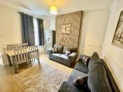 6 Bedroom House Nottingham Nottinghamshire 98184763