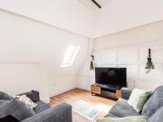 6 Bedroom House Of Multiple Occupation For Rent In...