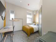 6 bedroom house of multiple occupation for rent in Room...