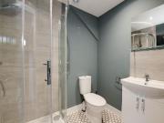 6 bedroom house of multiple occupation to rent