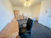 6 bedroom house share to rent