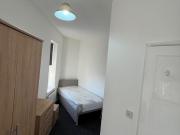 6 bedroom house share to rent