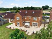 6 Bedroom House Tadley Hampshire 95712379
