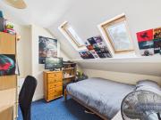 6 bedroom House To Let Total Size: 1539 SQ FT