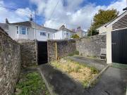 6 bedroom house to rent