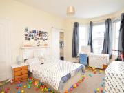 6 bedroom house to rent