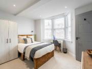 6 bedroom house to rent