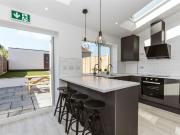 6 bedroom house to rent