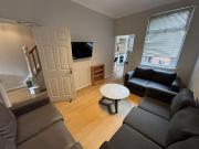 6 bedroom house to rent