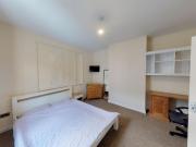 6 bedroom house to rent