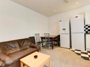 6 bedroom house to rent