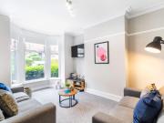 6 bedroom house to rent