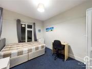 6 bedroom house to rent