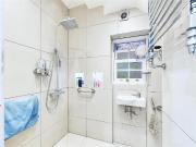 6 Bedroom House to Rent