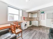 6 bedroom house to rent