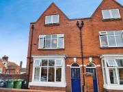 6 bedroom house to rent