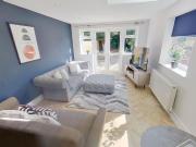 6 bedroom house to rent