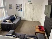 6 bedroom house to rent