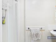 6 bedroom house to rent