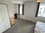 6 bedroom house to rent