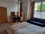 6 bedroom house to rent