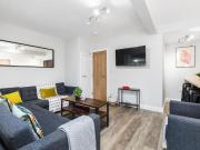 6 bedroom house to rent