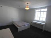 6 bedroom house to rent