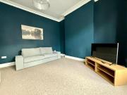 6 bedroom house to rent