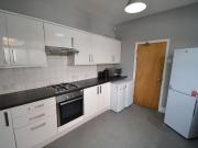 6 bedroom house to rent