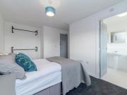 6 bedroom house to rent