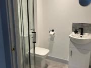 6 bedroom house to rent