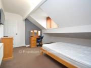 6 Bedroom Houses in Headingley