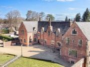 6 Bedroom Link Detached House