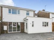 6 Bedroom Link Detached House For Rent In Orpington