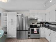 6 bedroom near WEM. GREAT Location