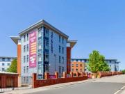 6 bedroom private halls for sale