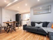 6 bedroom property for rent in 62 Derby Road,...