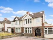 6 bedroom property for rent in London Road Headington...