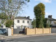 6 bedroom property in Upper Richmond Road, SW15 £15,000...