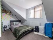6 bedroom property to let in 58 Hubert Road All Bills...