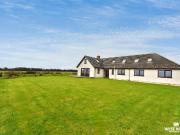 6 bedroom property with land for sale