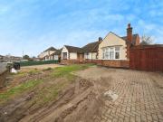 6 bedroom semi detached bungalow for sale