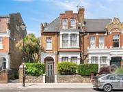 6 Bedroom Semi Detached House