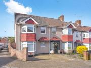 6 Bedroom Semi Detached House