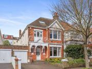 6 Bedroom Semi Detached House