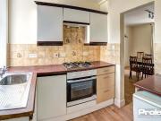 5 bedroom semi detached house for rent in Chapelfield...