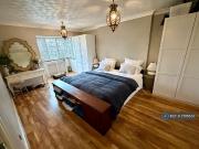 6 bedroom semi detached house for rent in Constantine...