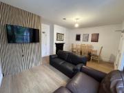 6 bedroom semi detached house for rent in Laugherne...